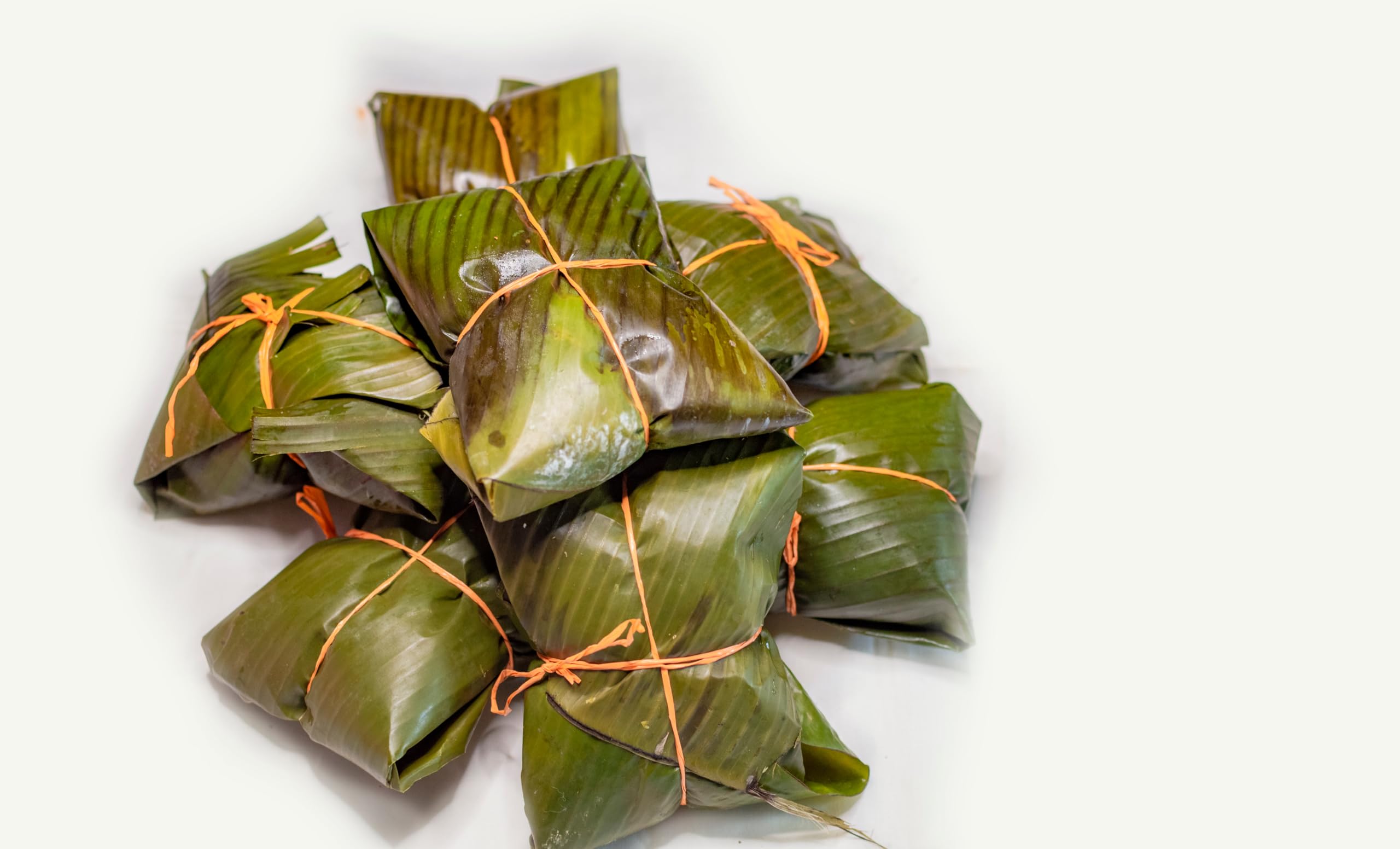 Purchase Fresh Banana Leaves Online for Cooking & Decoration