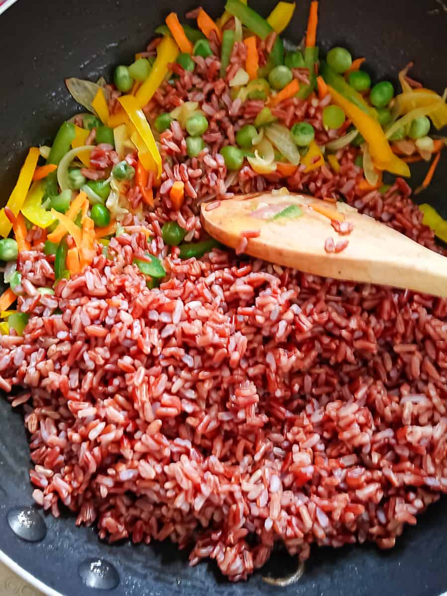 Top 5 Recipes Featuring Delicious Red Rice for Healthy Meals