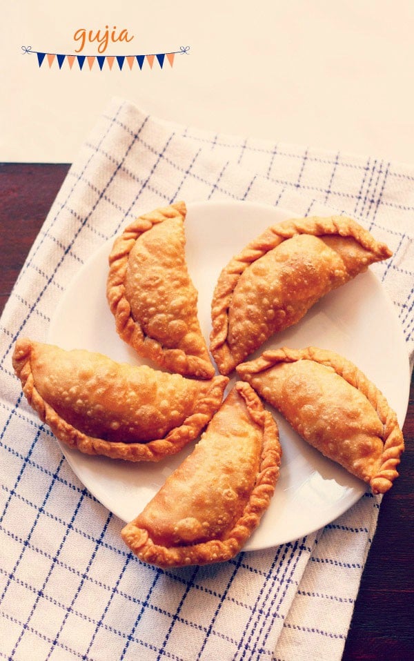 Delicious Baked Gujiya Recipe for Holi and Diwali: Sweet, Flaky, and Healthier!