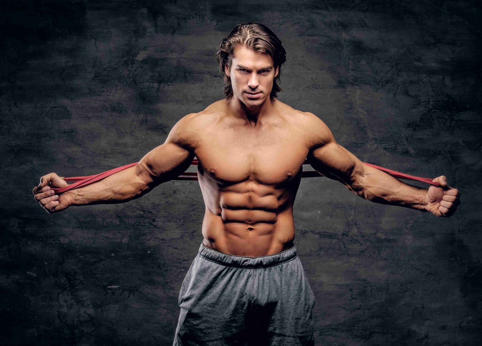 Enhance Muscle Growth with the Best EAA Supplements of 2024