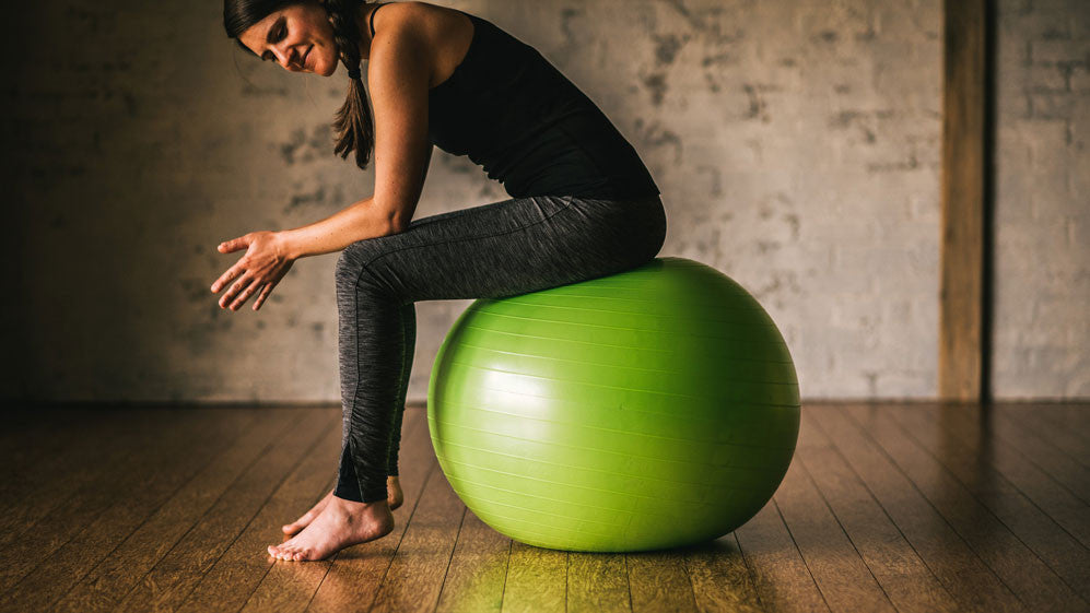 How to Choose the Best Yoga Ball and Pump for Your Workout