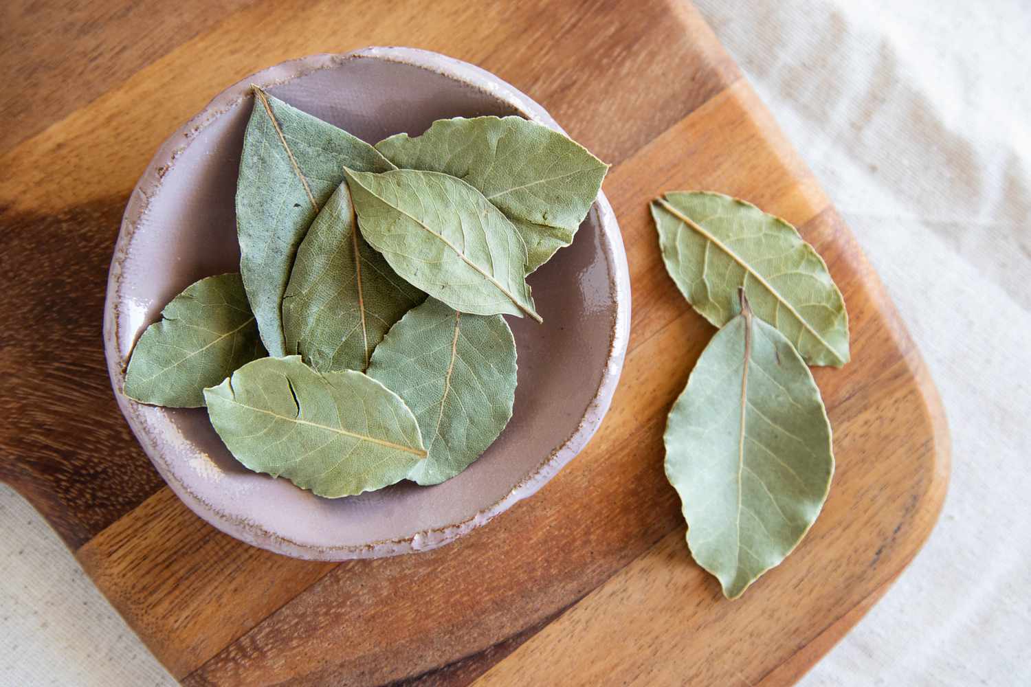 All About Organic Bay Leaves: Your Guide to Buying and Cooking!