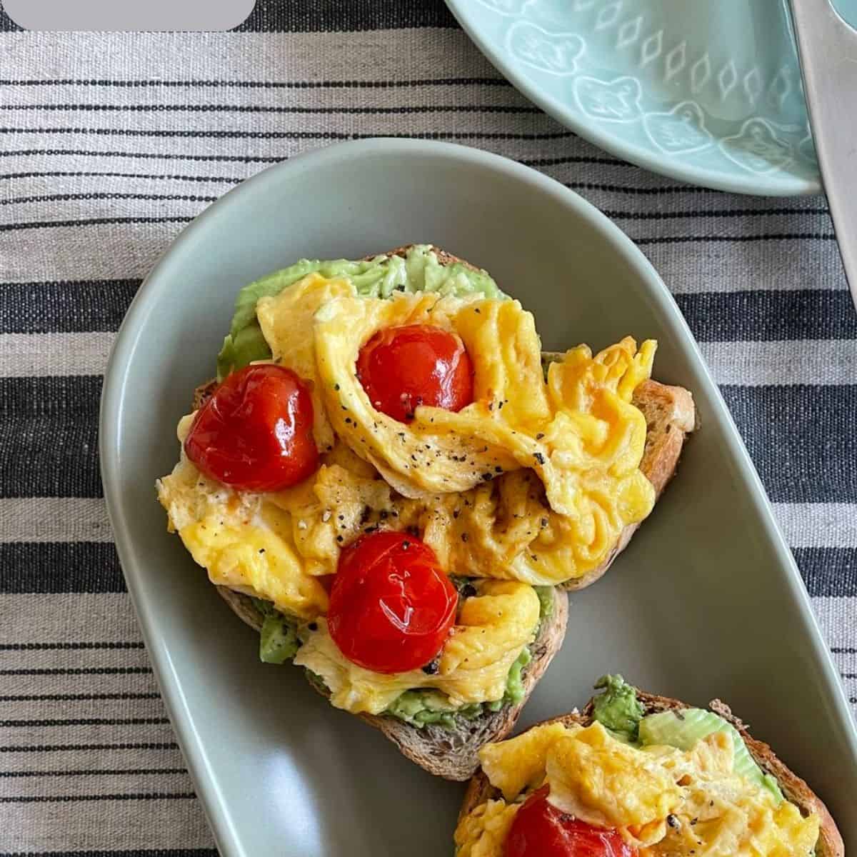 Scrambled Eggs and Avocado: The Best Simple and Delicious Combo (You Have to Try This Recipe)