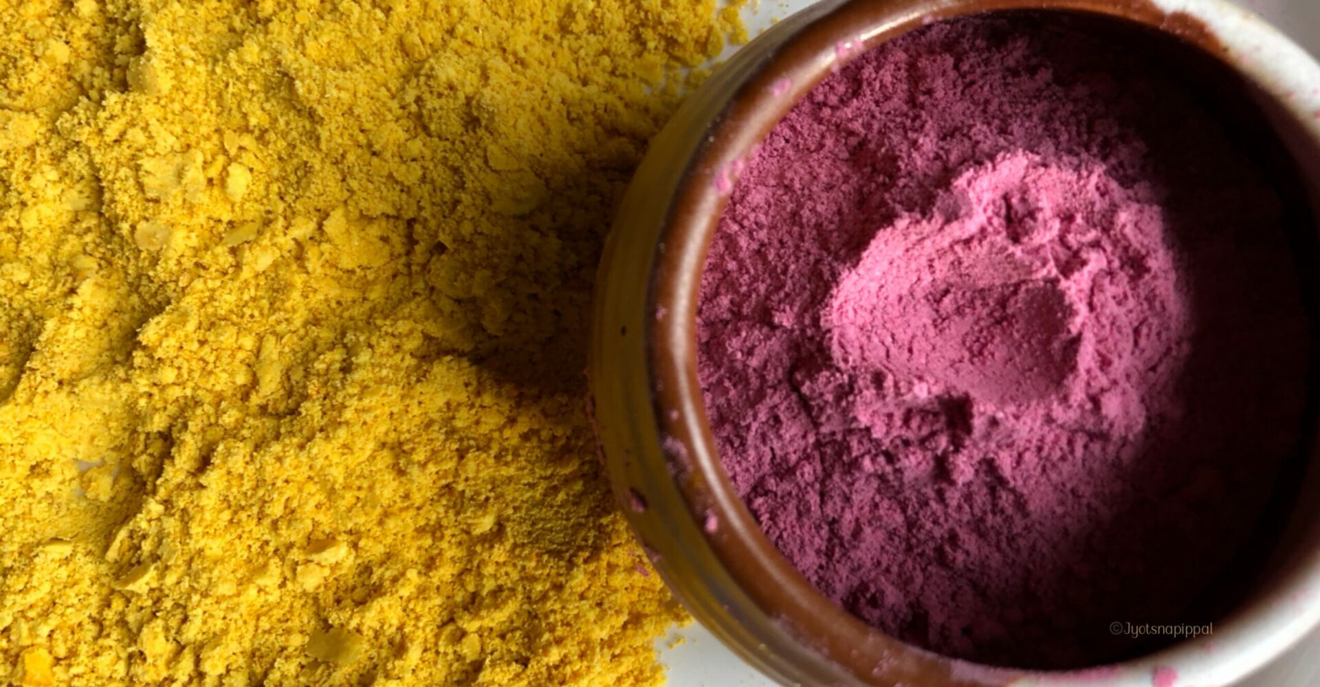 How to make organic colours for holi at home? Follow these easy steps for fun.