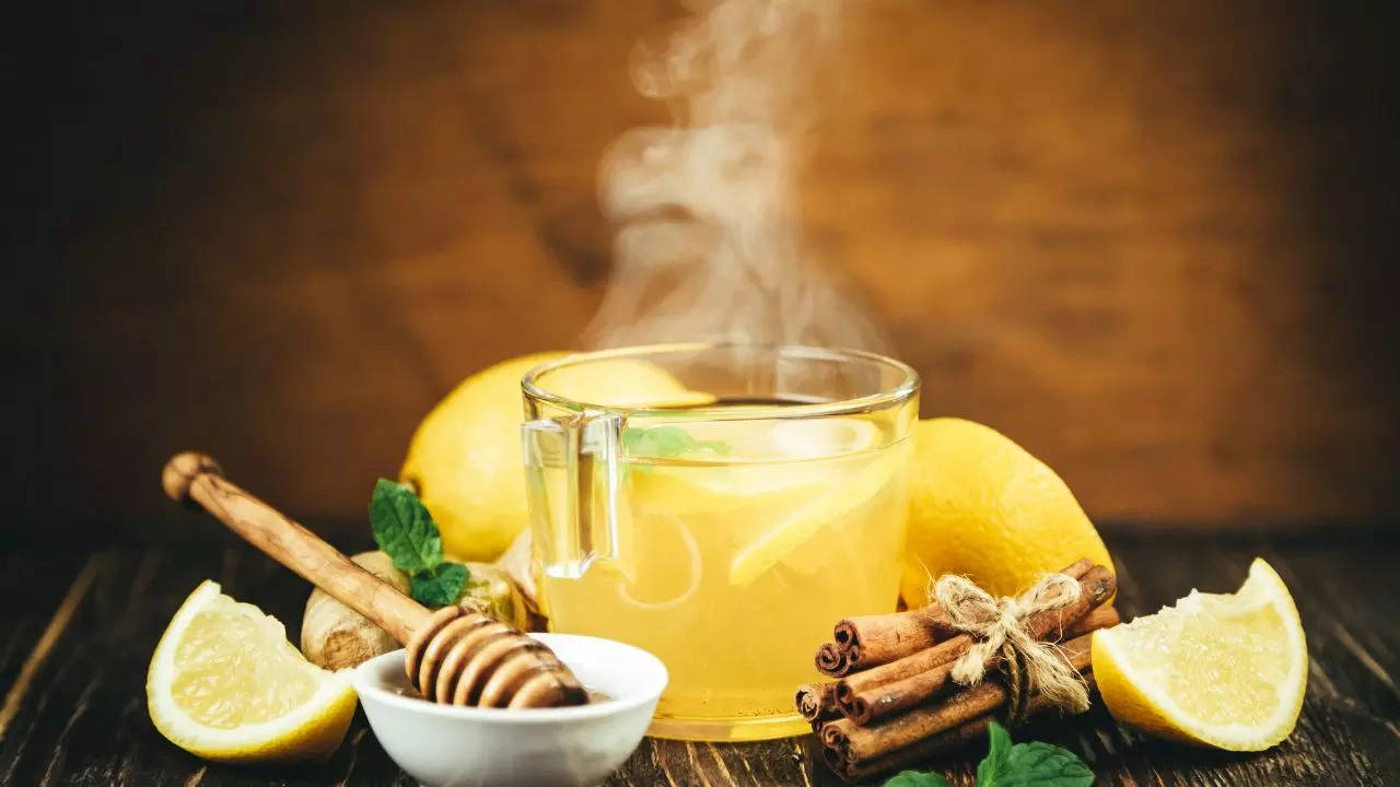 Cinnamon Lemon: A Delicious Duo for Your Health