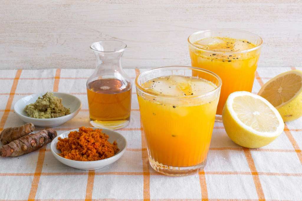 How to Make a Lemon Turmeric and Honey Drink? Try This Simple Recipe to Boost Your Health Easily!