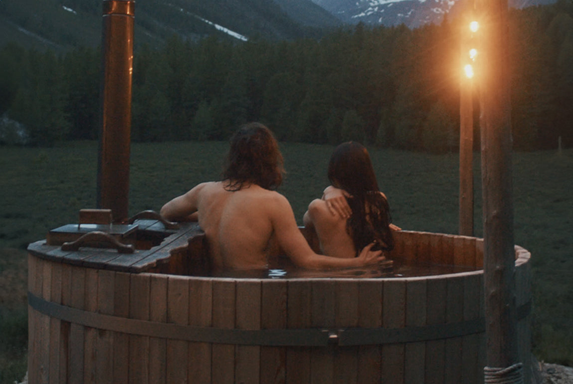 How to Have Sex in a Hot Tub: A Simple Guide for Beginners